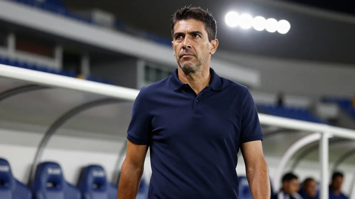 South Africa reportedly interested in Uruguayan coach Poyet as Mosimane deal stalls